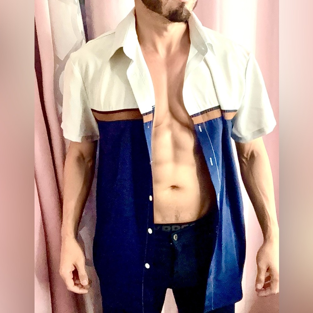 SHEIN Men's Navy and Cream Button Down Shirt